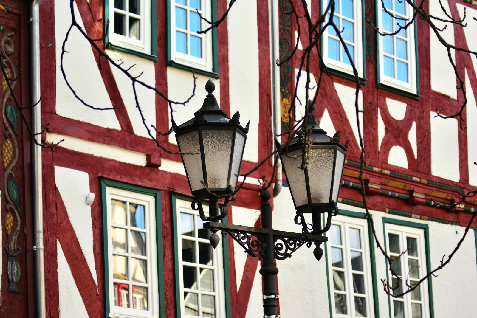 Nikon D5200 sample photo. Street lamp, architecture, facade photography