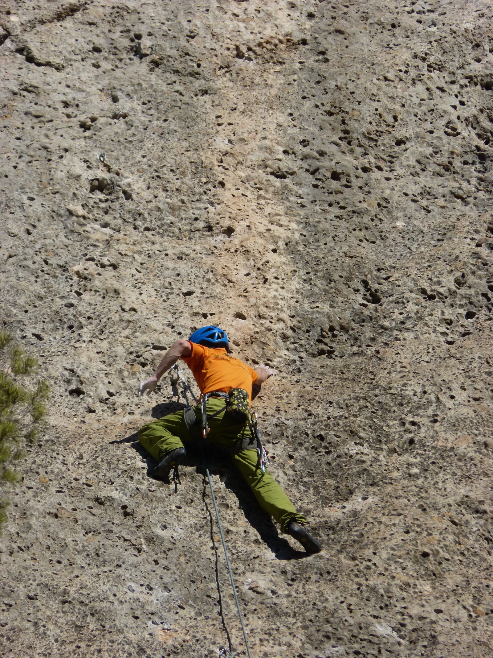 Panasonic DMC-FZ62 sample photo. Escalation, climber, rock photography