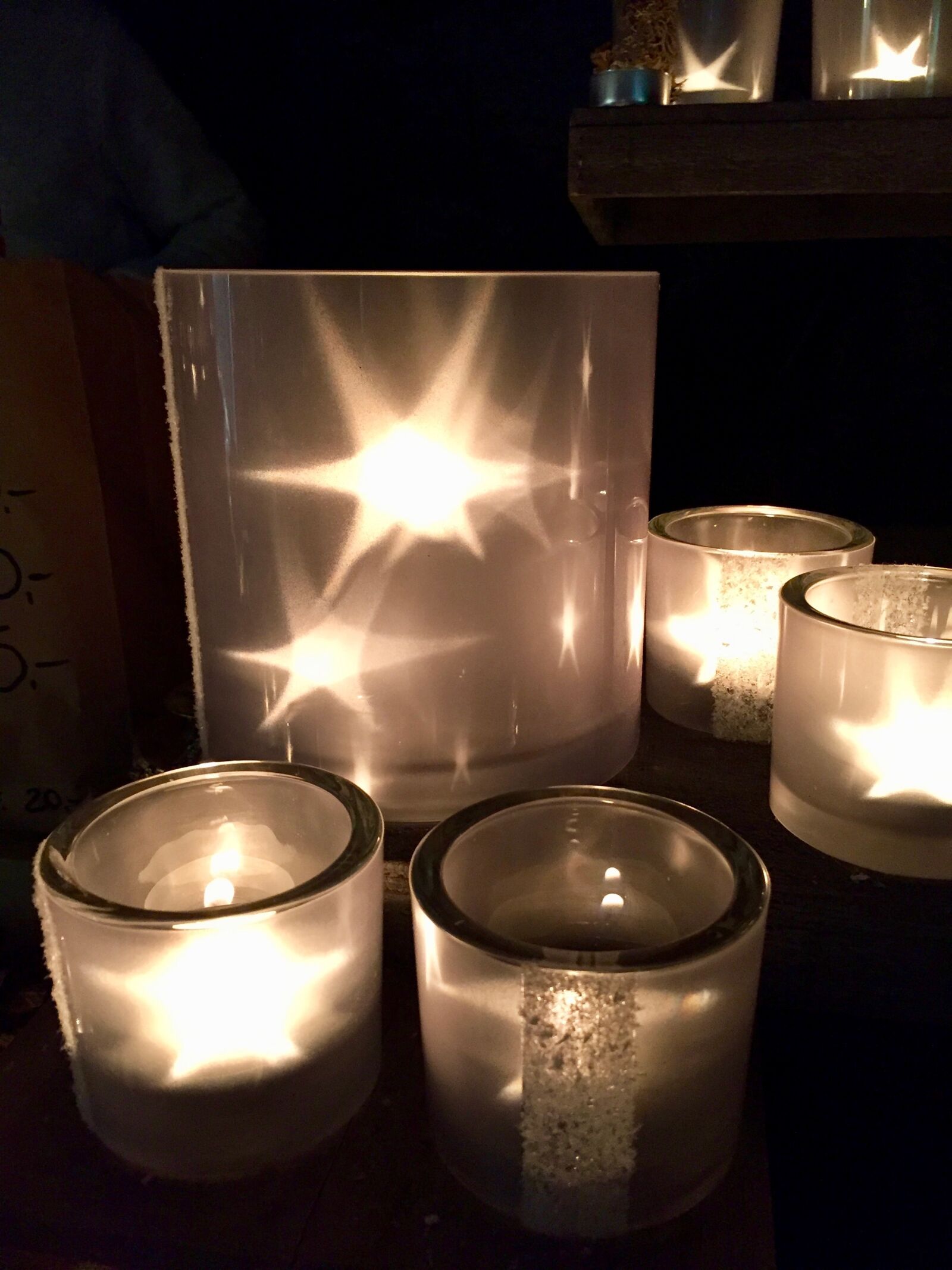 iPhone 6 back camera 4.15mm f/2.2 sample photo. Christmas, light, shiny photography