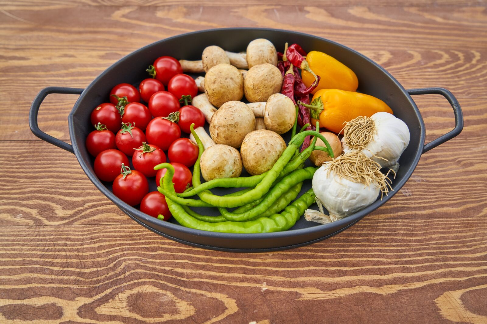 Sony a7R II sample photo. Tomato, mushroom, pepper photography