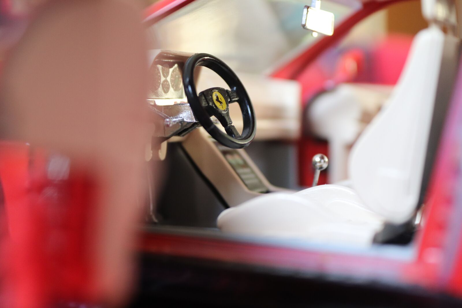 Canon EOS 200D (EOS Rebel SL2 / EOS Kiss X9) sample photo. Ferrari, model car, wheel photography