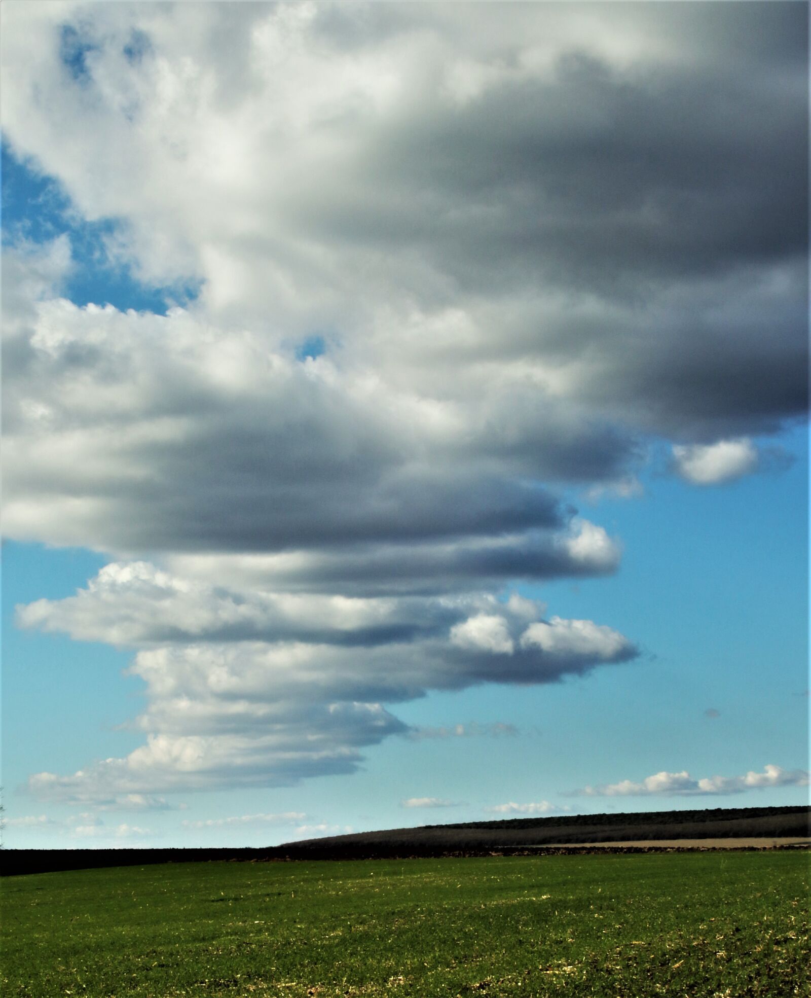Canon EOS 77D (EOS 9000D / EOS 770D) sample photo. Landscape, clouds, sky photography