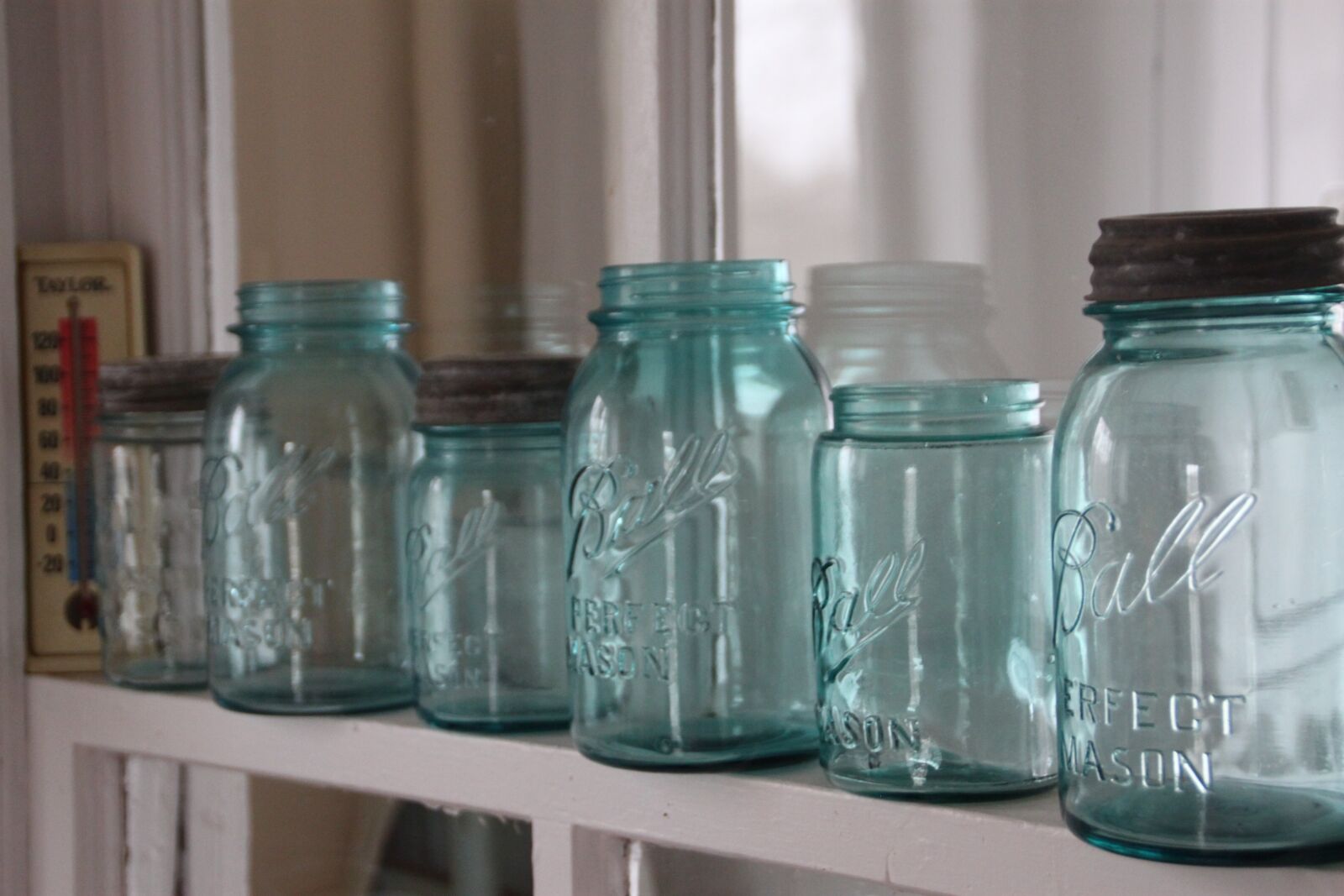 Canon EOS 500D (EOS Rebel T1i / EOS Kiss X3) sample photo. Mason jars, farm house photography