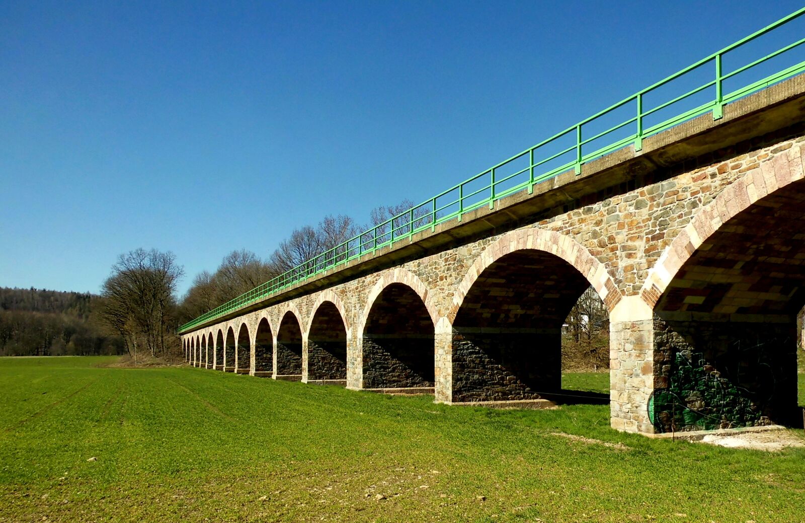 MEDION MD86824 sample photo. Bridge, valley, landscape photography