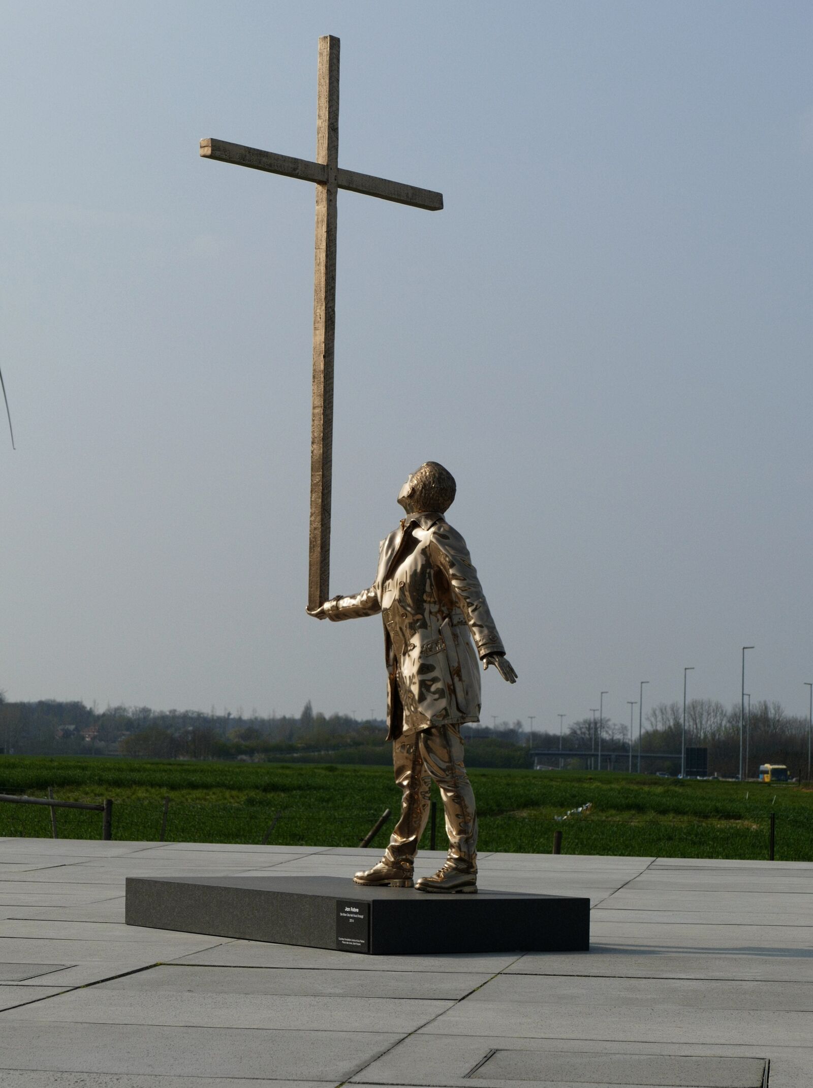 Panasonic Lumix DMC-FZ1000 sample photo. Cross, faith, work of photography