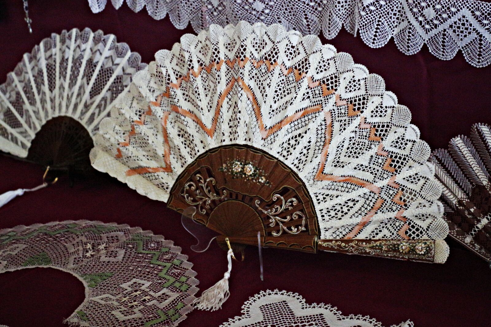 Canon EOS 650D (EOS Rebel T4i / EOS Kiss X6i) sample photo. Lace, bobbin, creativity photography