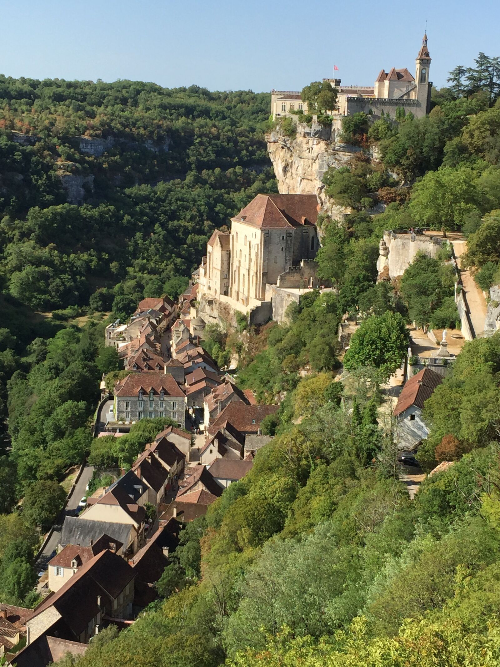 iPhone 6 back camera 4.15mm f/2.2 sample photo. France, houses, architecture photography