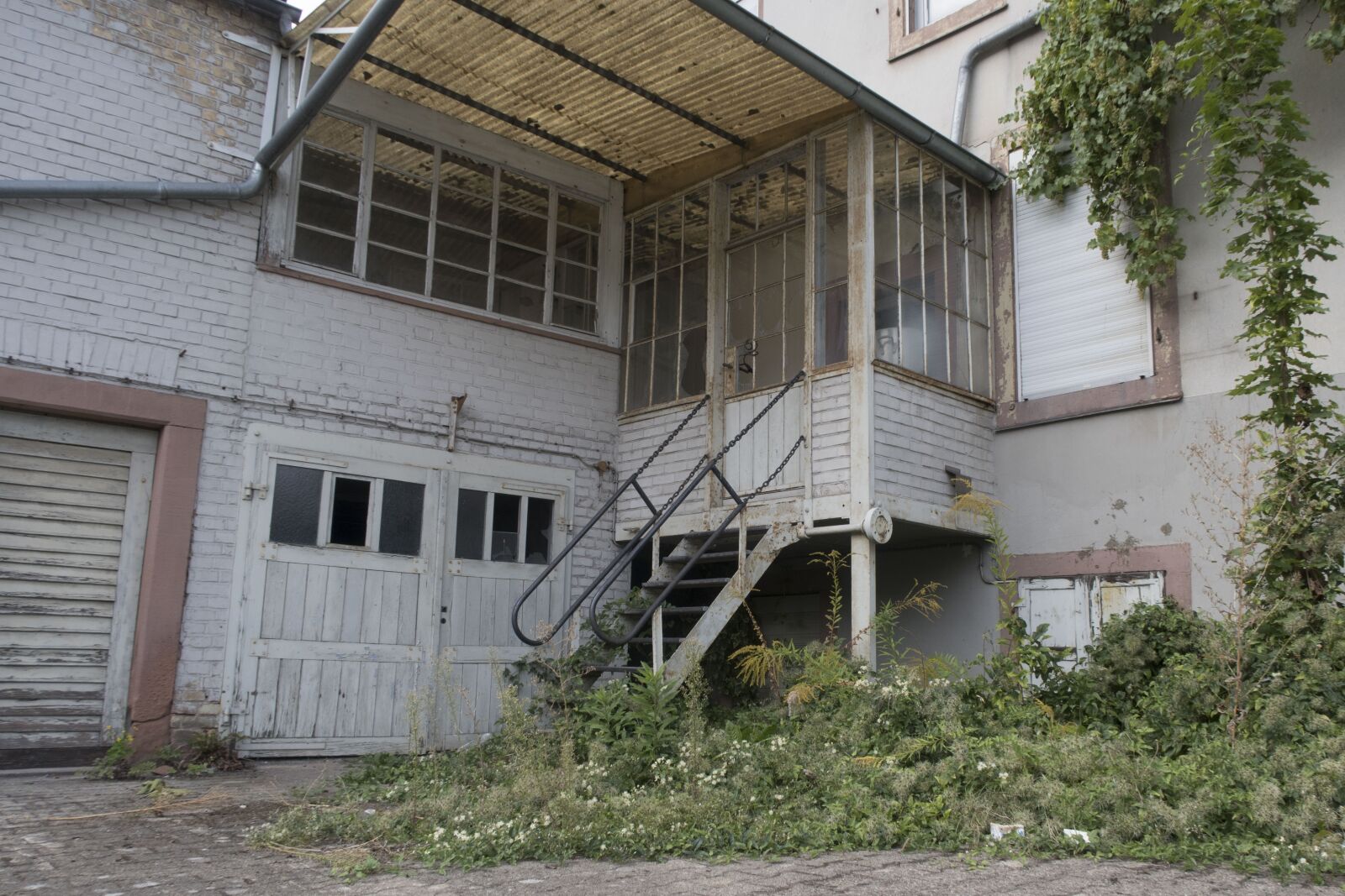 Canon PowerShot G7 X Mark II sample photo. Old building, factory, lapsed photography