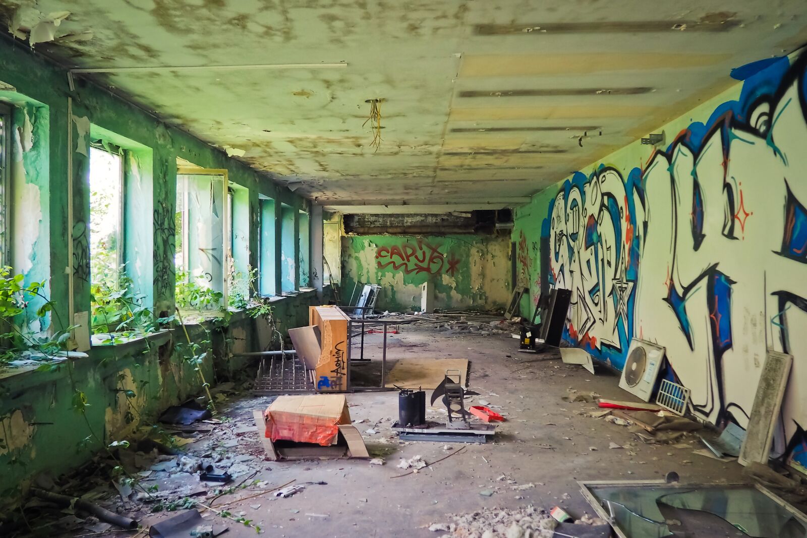 Olympus OM-D E-M10 sample photo. Lost places, pforphoto, abandoned photography