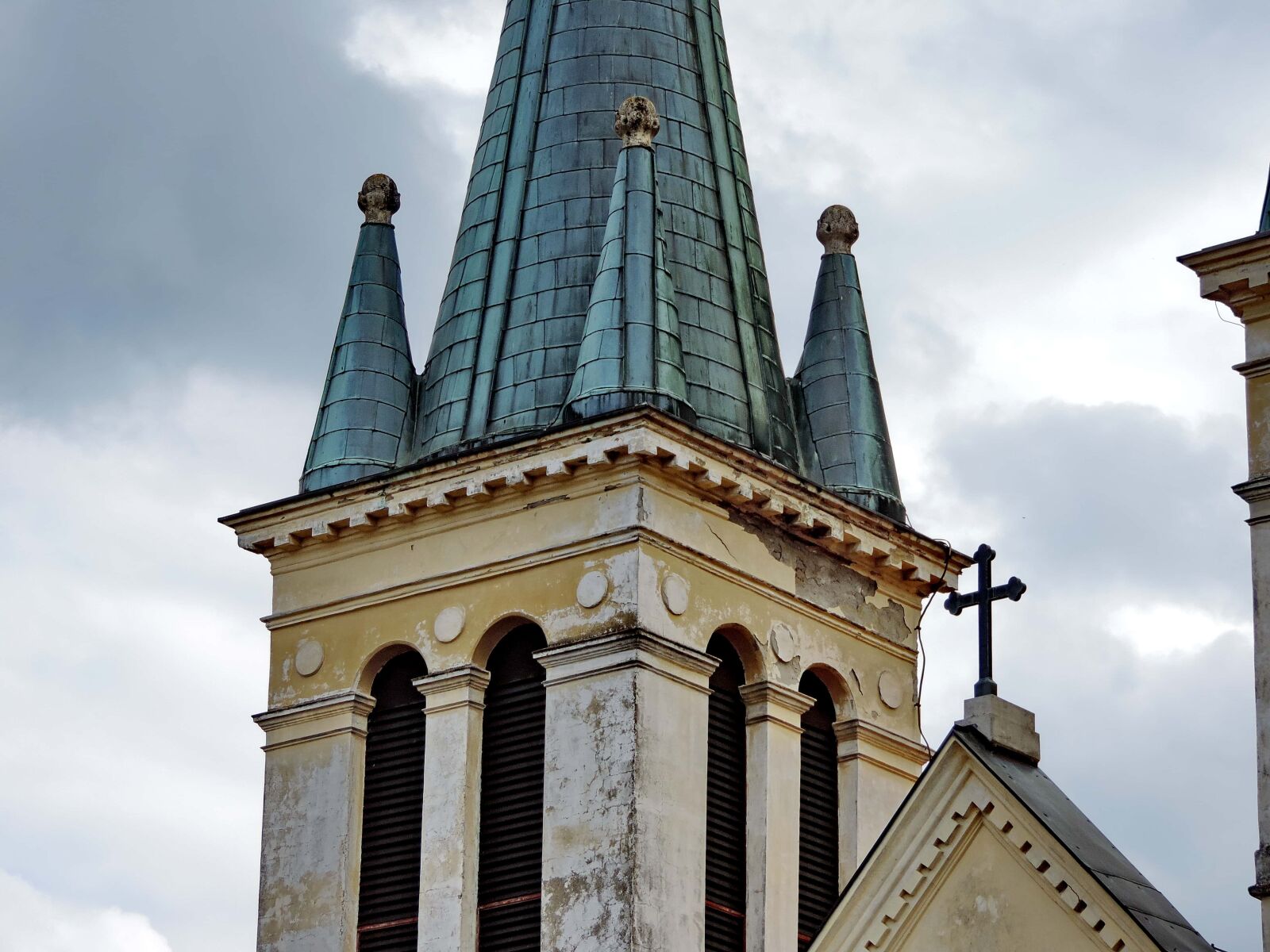 Nikon Coolpix P520 sample photo. Church tower, gothic, worship photography