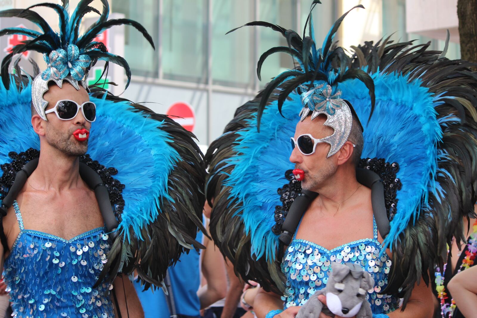 Canon EOS 600D (Rebel EOS T3i / EOS Kiss X5) sample photo. Festival, costume, parade photography