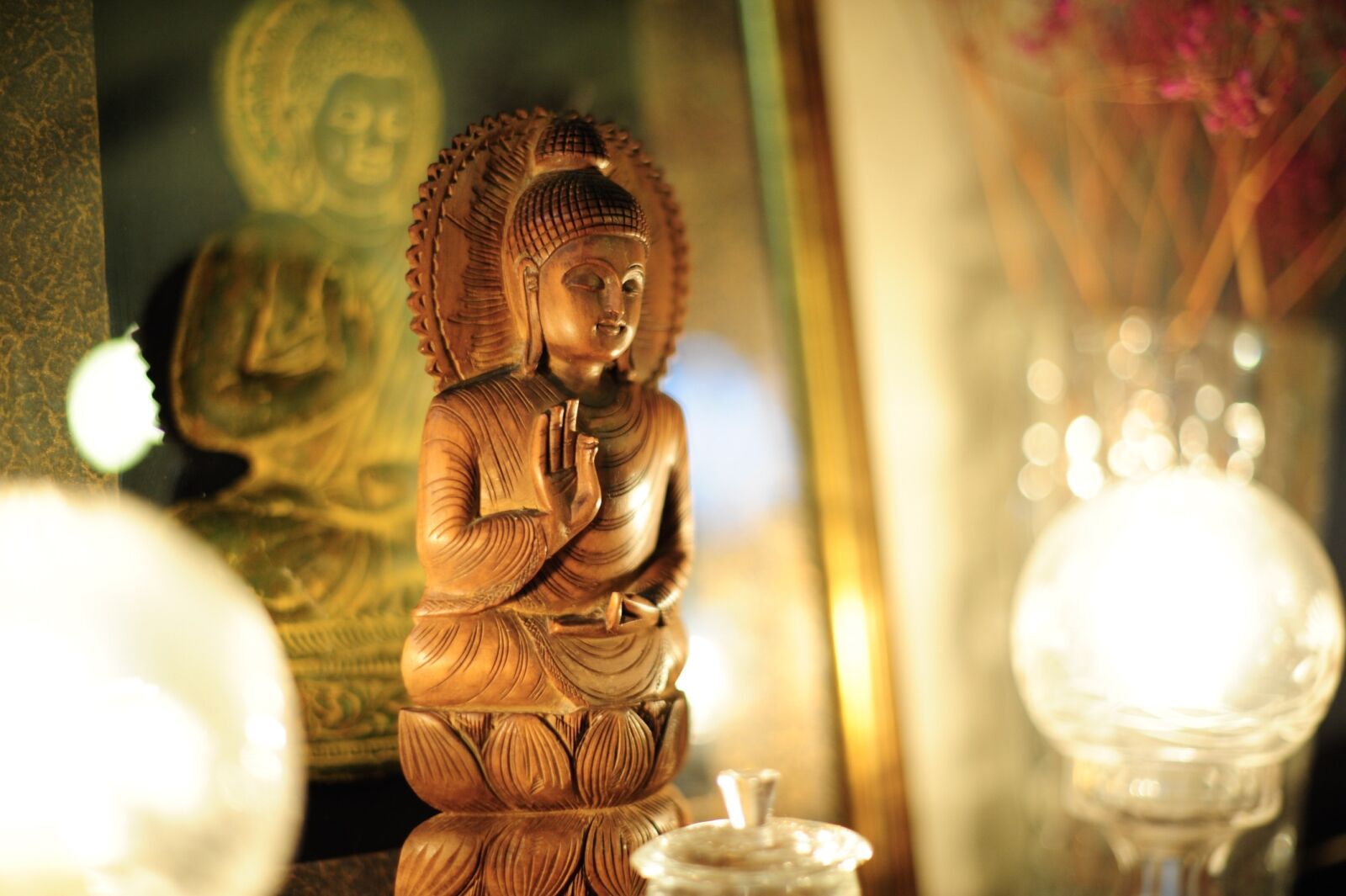 Nikon D700 sample photo. Buddha, bright, shine photography