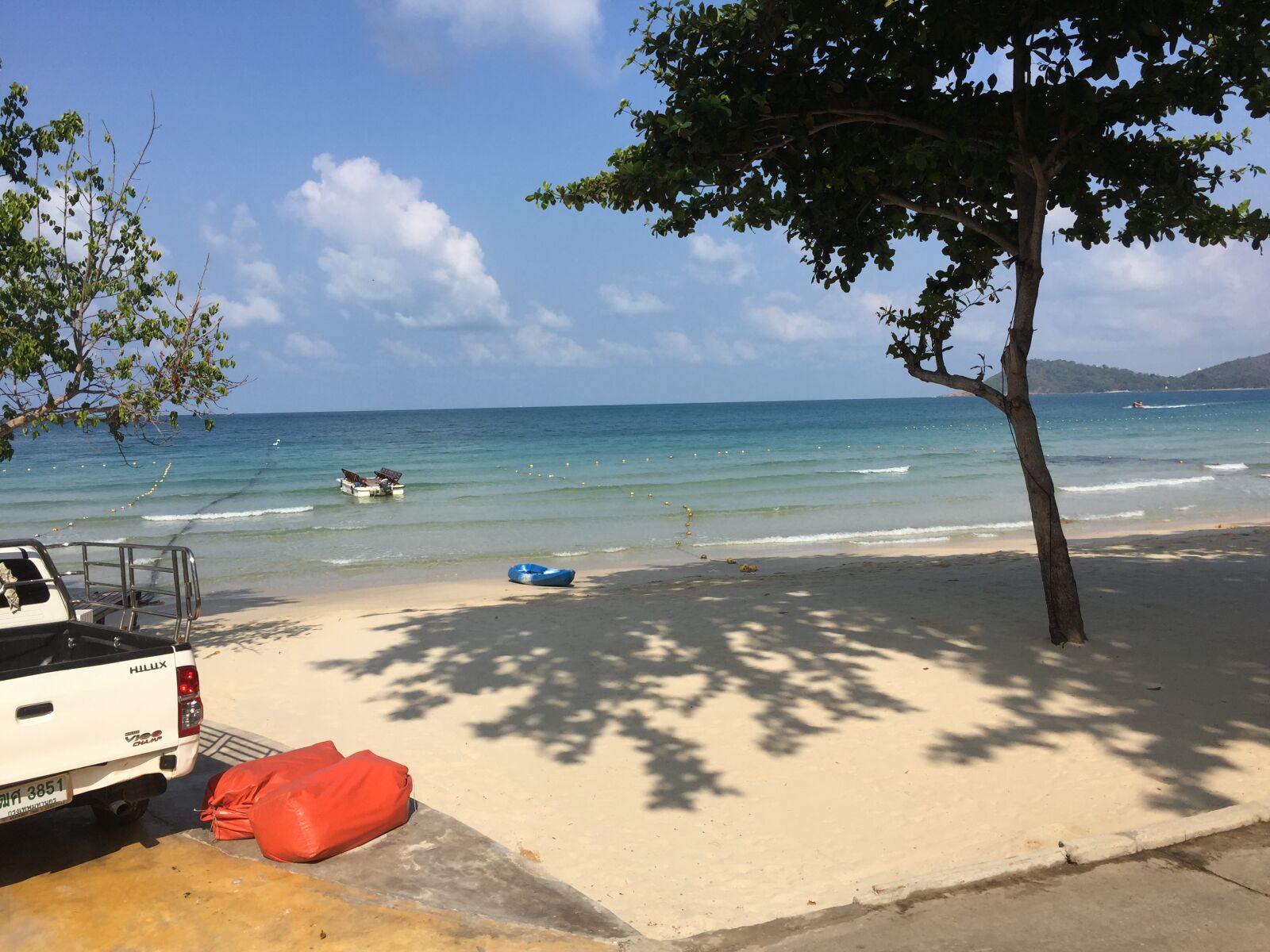 iPhone 6 Plus back camera 4.15mm f/2.2 sample photo. Beach, landscape photography