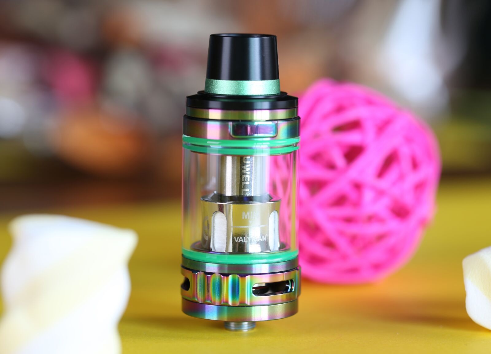 Canon EF 100mm F2.8L Macro IS USM sample photo. Vape, electronic cigarette, uwell photography