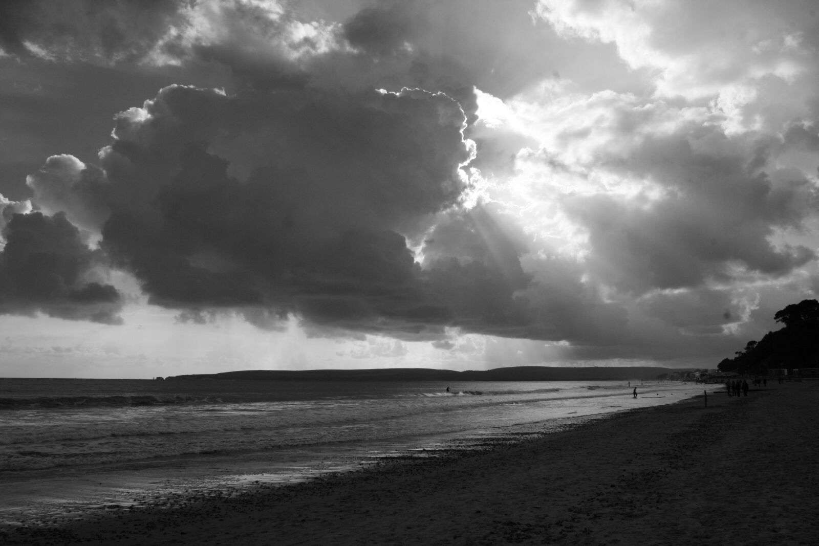 Canon EOS 400D (EOS Digital Rebel XTi / EOS Kiss Digital X) sample photo. Sky, clouds, sunlight photography