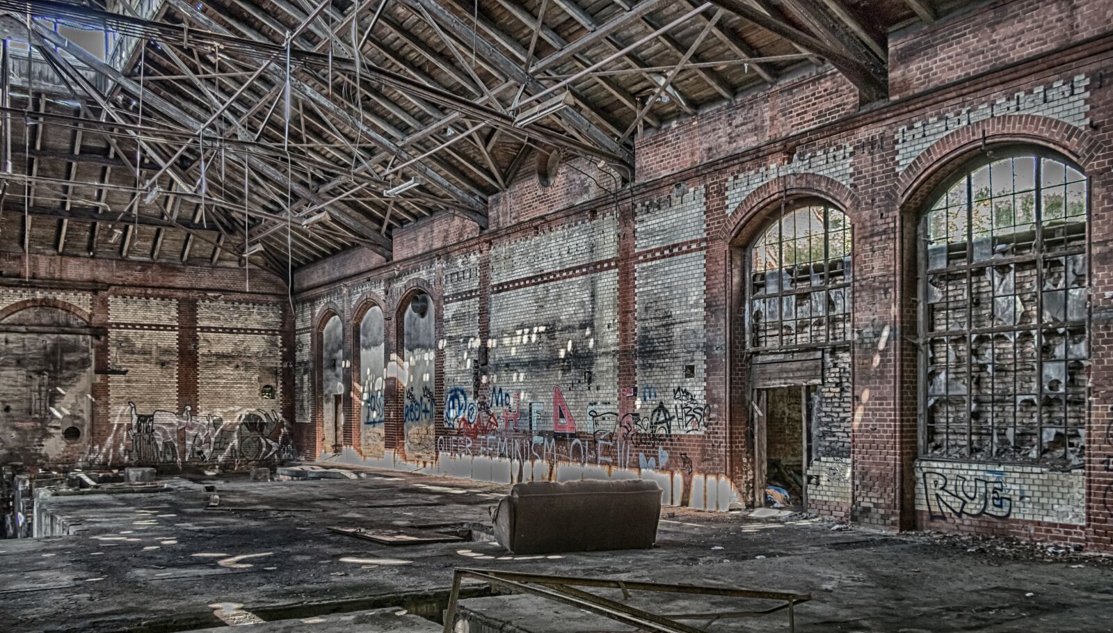 Canon EOS 80D sample photo. Lost places, hall, abandoned photography