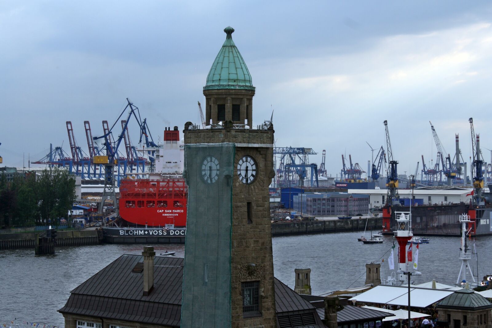 Canon EOS 1000D (EOS Digital Rebel XS / EOS Kiss F) sample photo. Landungsbr cken, hamburg, hanseatic photography