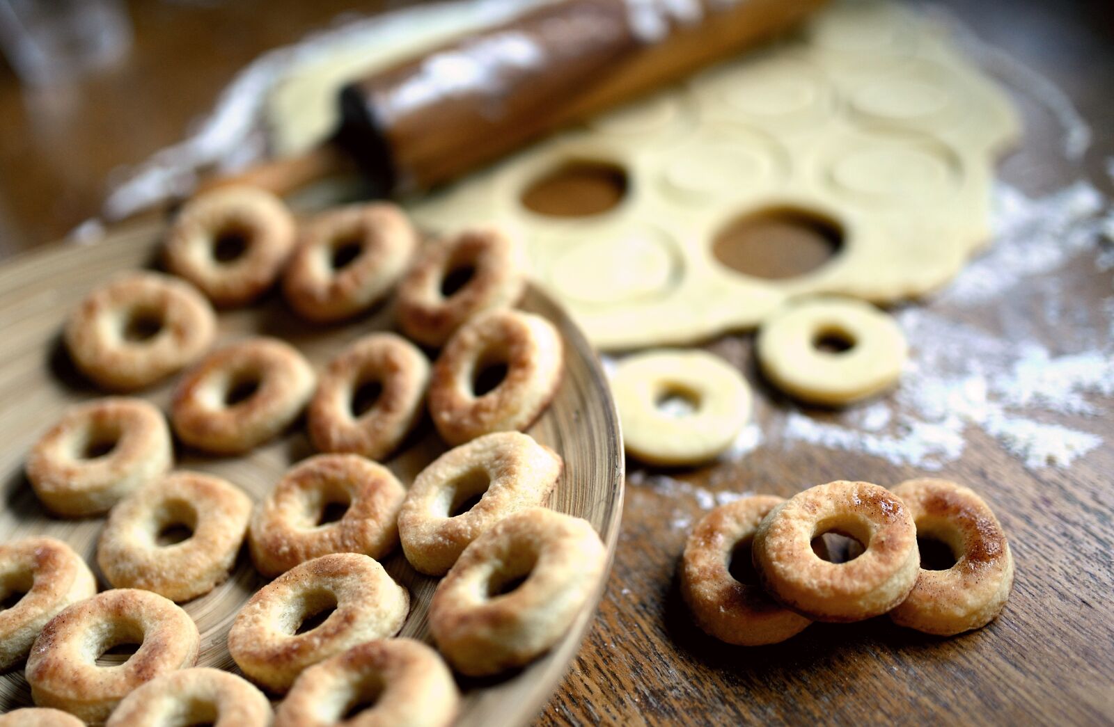 Nikon D610 sample photo. Christmas cookies, cookies, bake photography