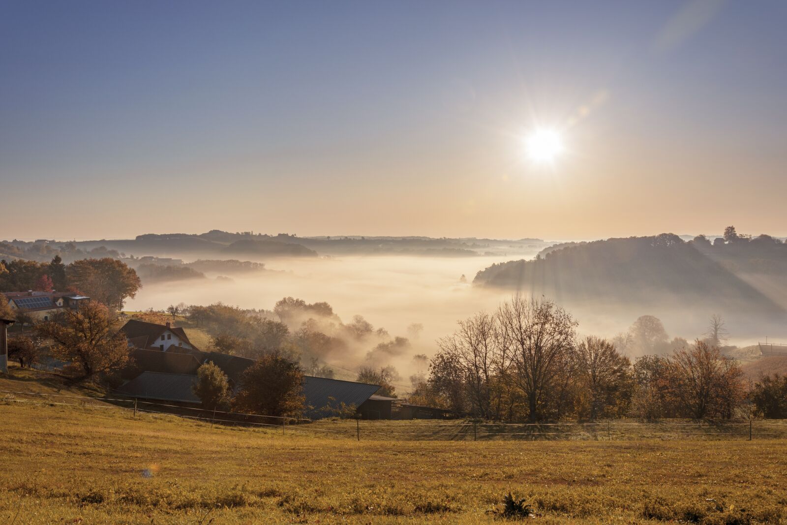 Nikon D5200 sample photo. Autumn, sunrise, landscape photography