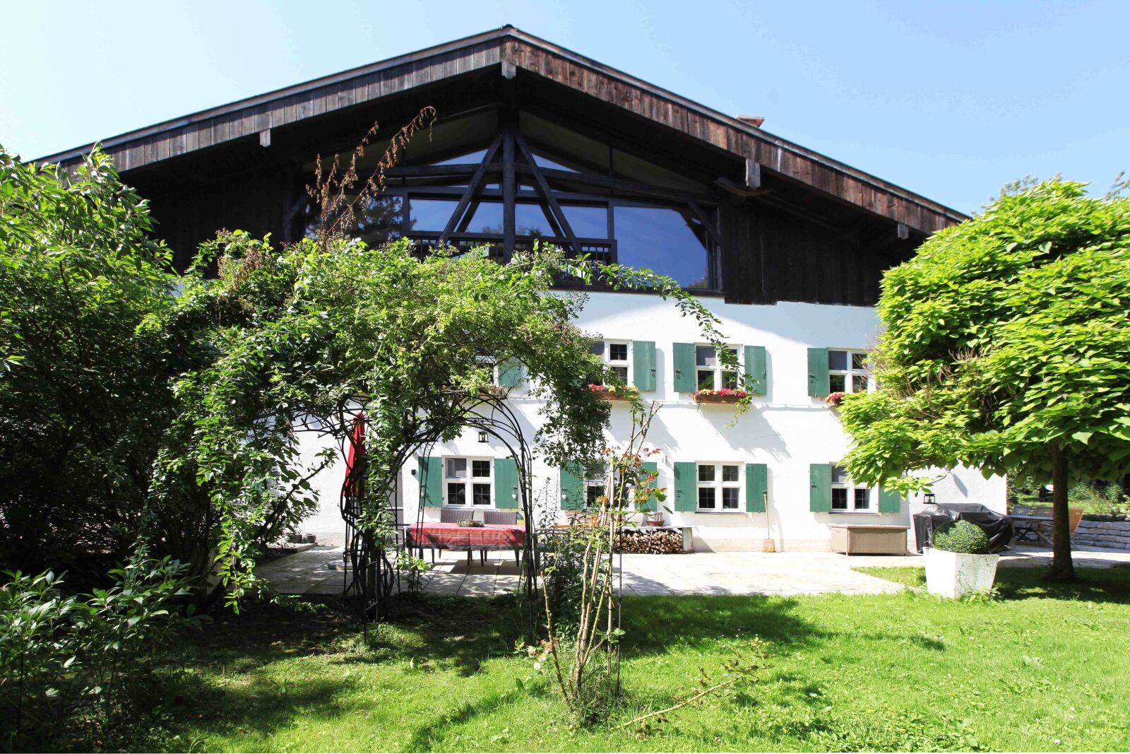Canon EOS 5D Mark II sample photo. Stohrerhof, ammersee, monument photography