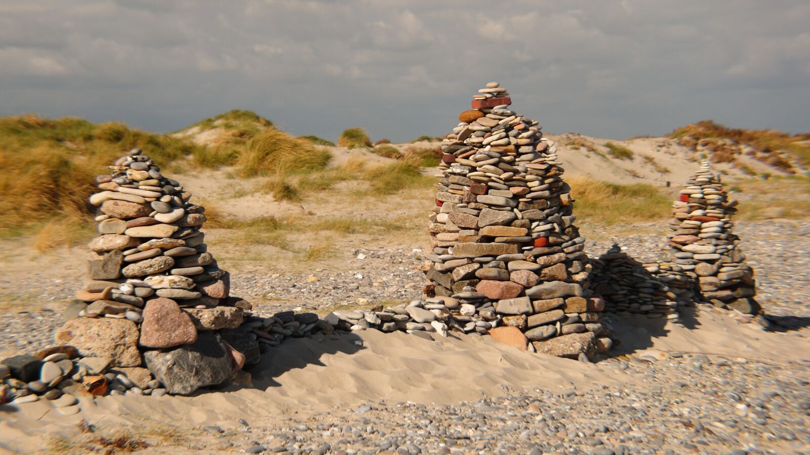 Nikon D3000 sample photo. Beach, stones, coast photography