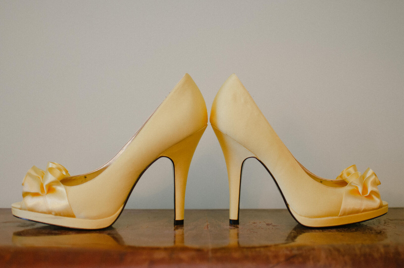 Nikon D300 sample photo. Bow, elegant, fashion, fashionable photography
