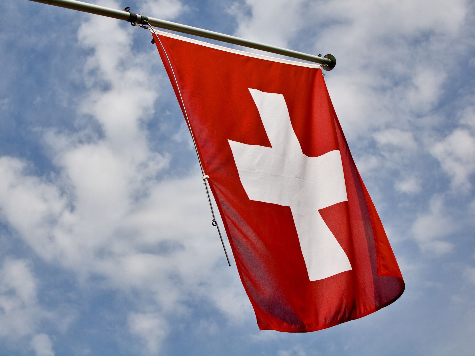 Nikon D50 sample photo. Swiss, flag, confederates photography