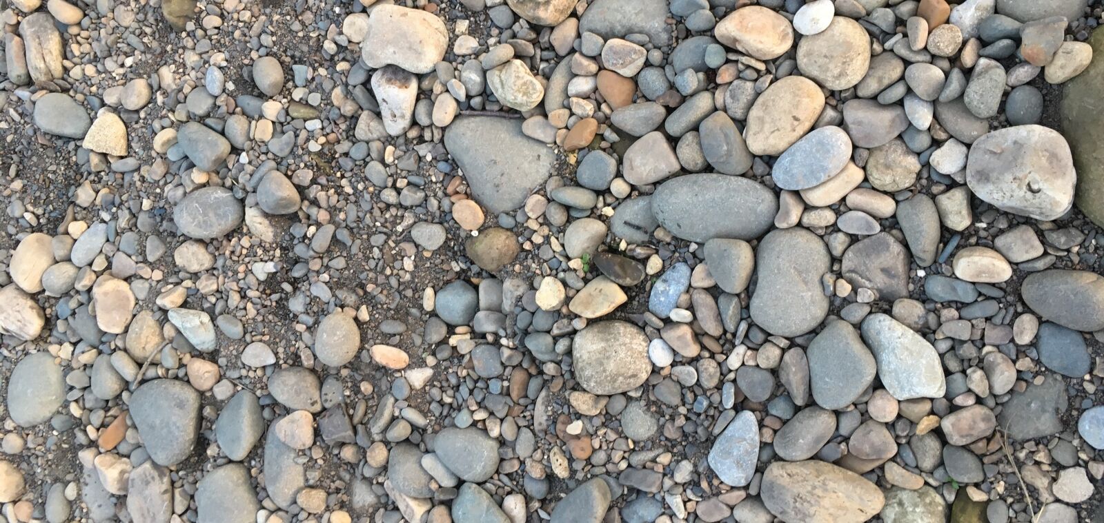 Apple iPhone SE sample photo. Rocks, pebbles, abstract photography