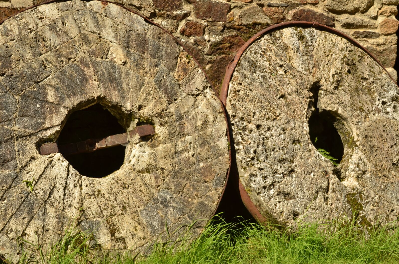 Nikon D7000 sample photo. Mill, mill stone, times photography