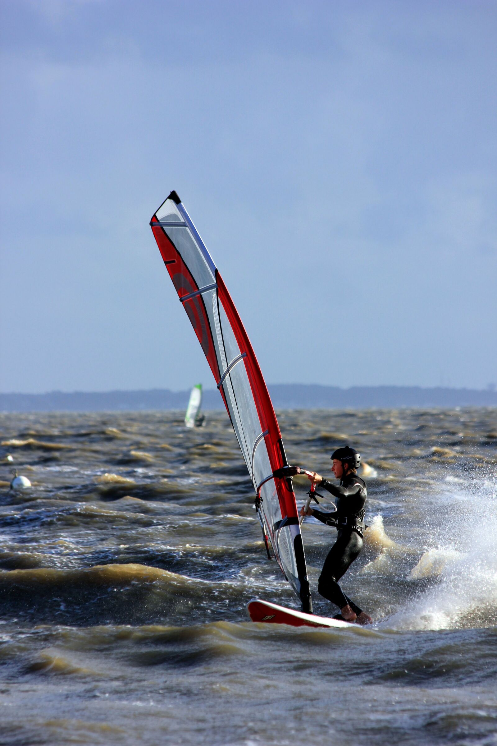 Canon EOS 550D (EOS Rebel T2i / EOS Kiss X4) sample photo. Brittany, sea, kitesurfing photography