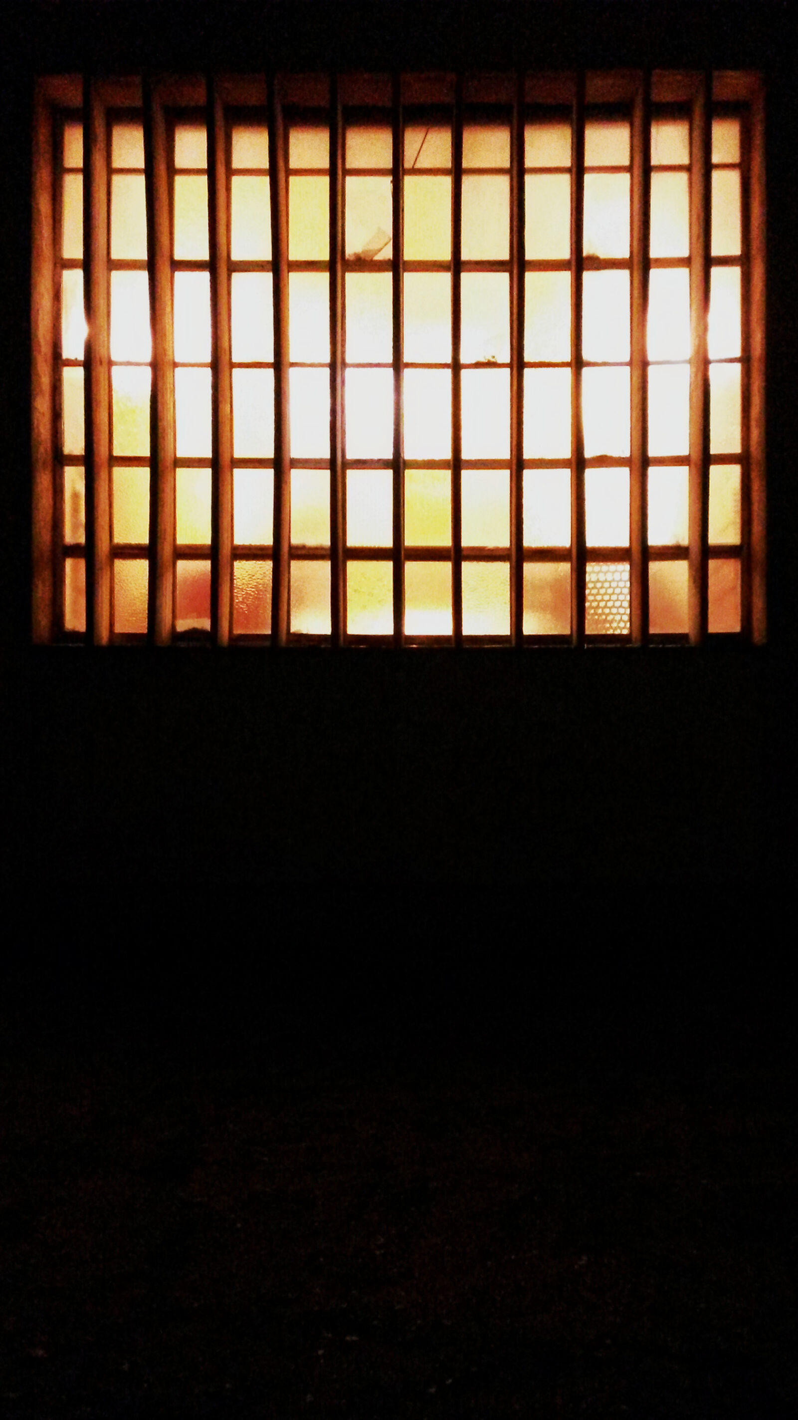 Samsung Galaxy S4 Mini sample photo. Light, window photography
