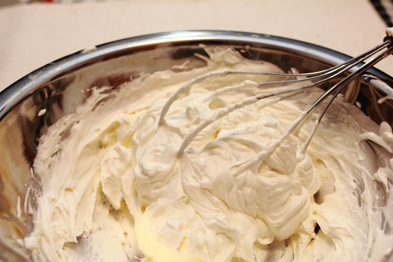Canon EOS 550D (EOS Rebel T2i / EOS Kiss X4) sample photo. Yogurt, yogurt mixed with photography