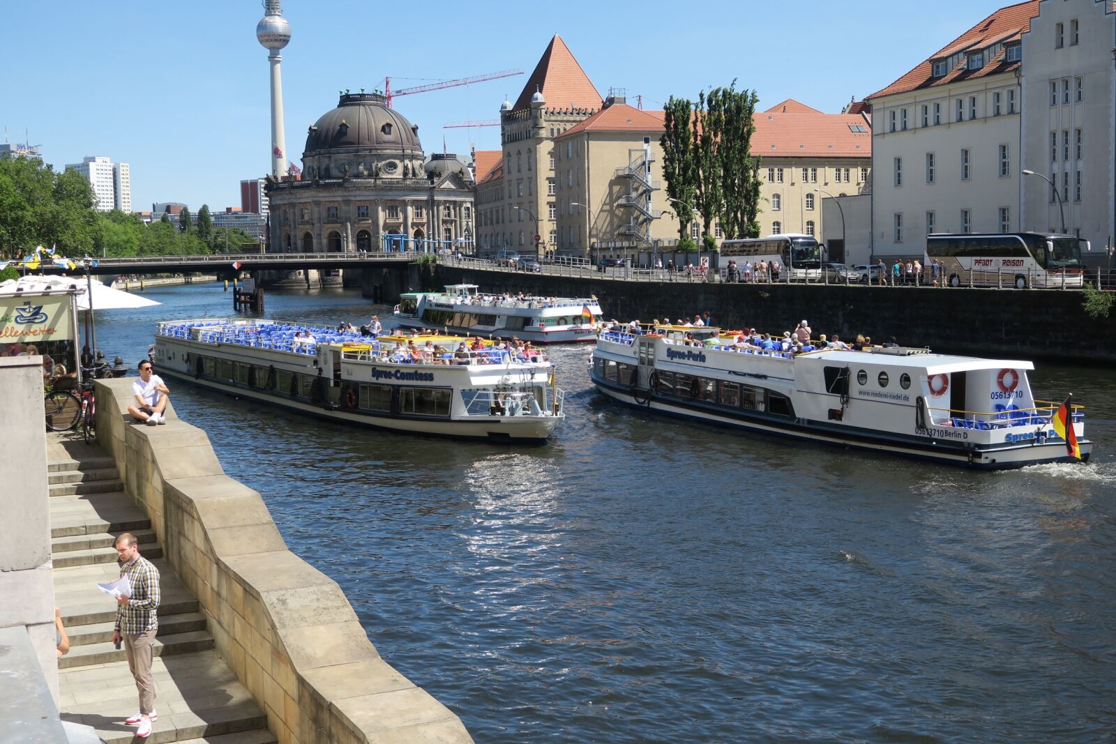 Canon PowerShot G3 X sample photo. Berlin, ships, water photography