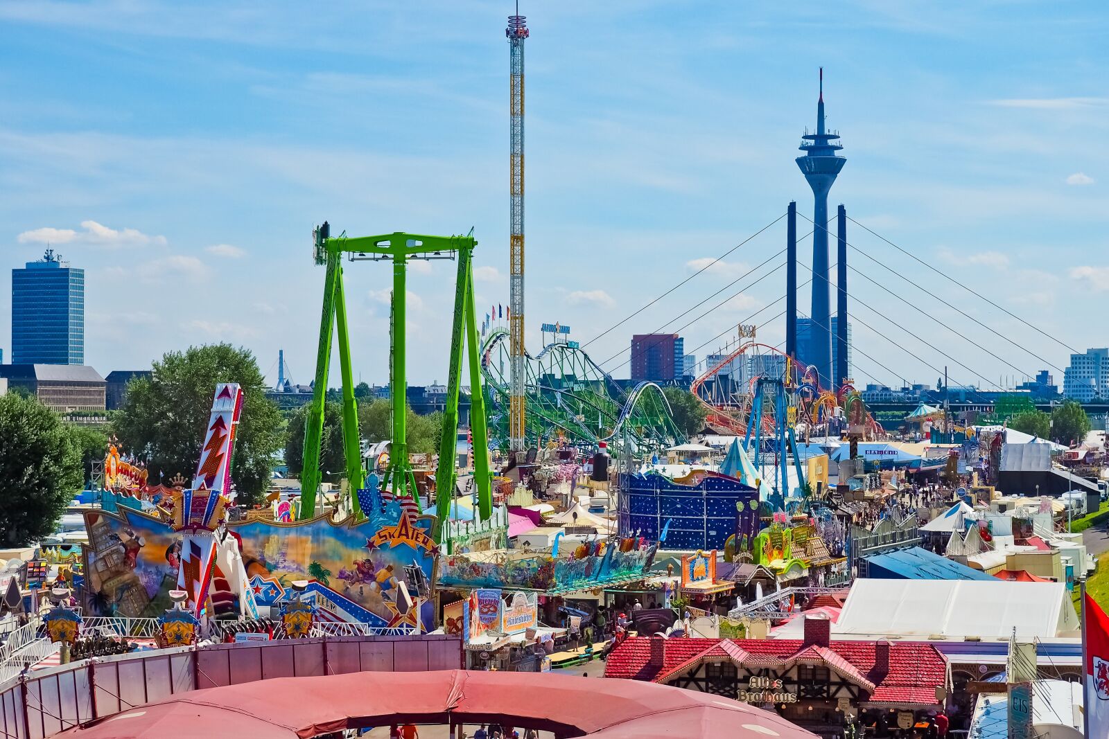 Olympus OM-D E-M10 sample photo. Fair, ride, folk festival photography
