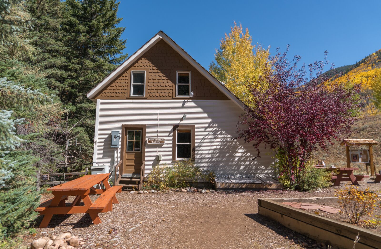 Sony a7R II + Sony FE 24-240mm F3.5-6.3 OSS sample photo. Vail, colorado, architecture photography