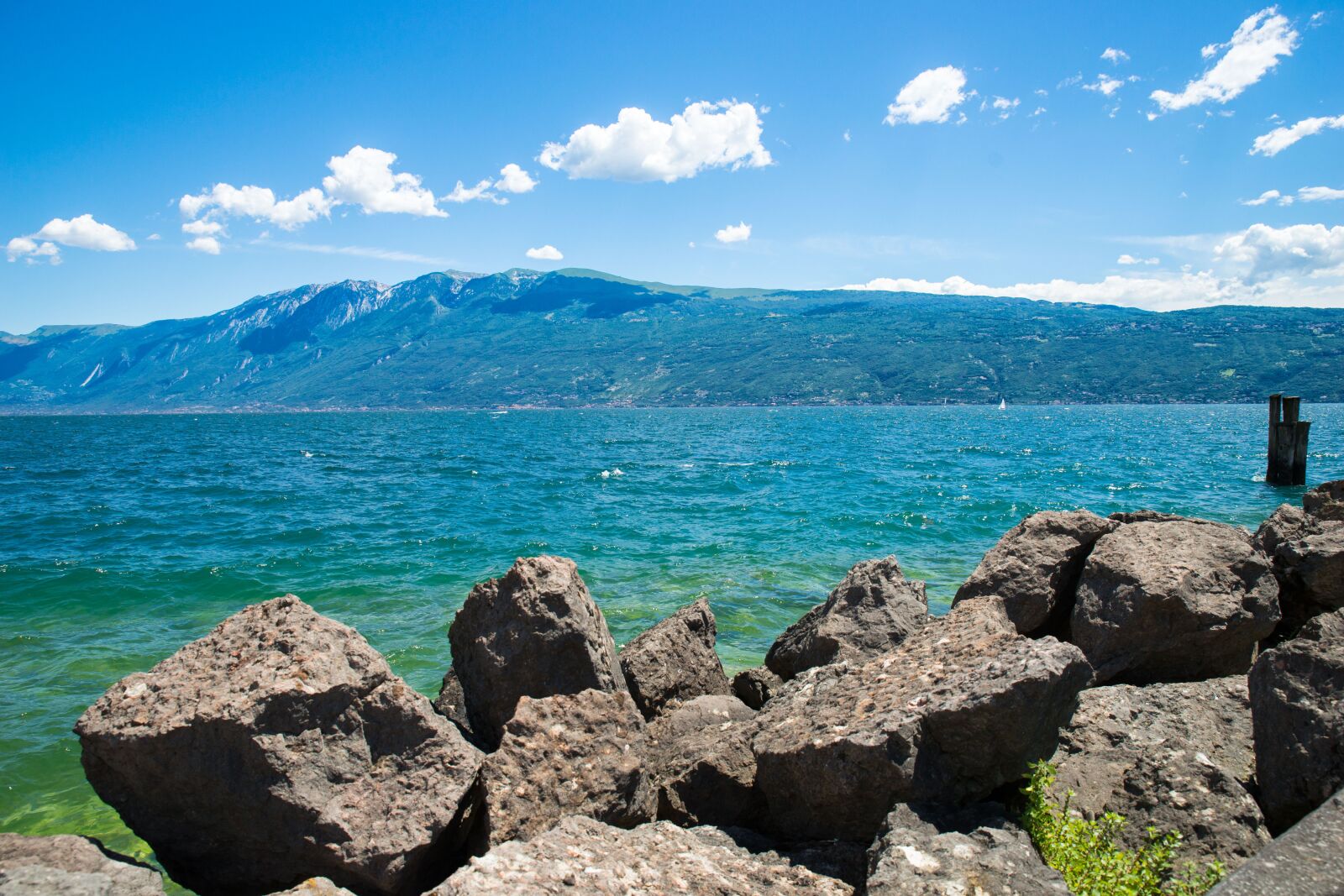 Sony a99 II sample photo. Garda, water, italy photography