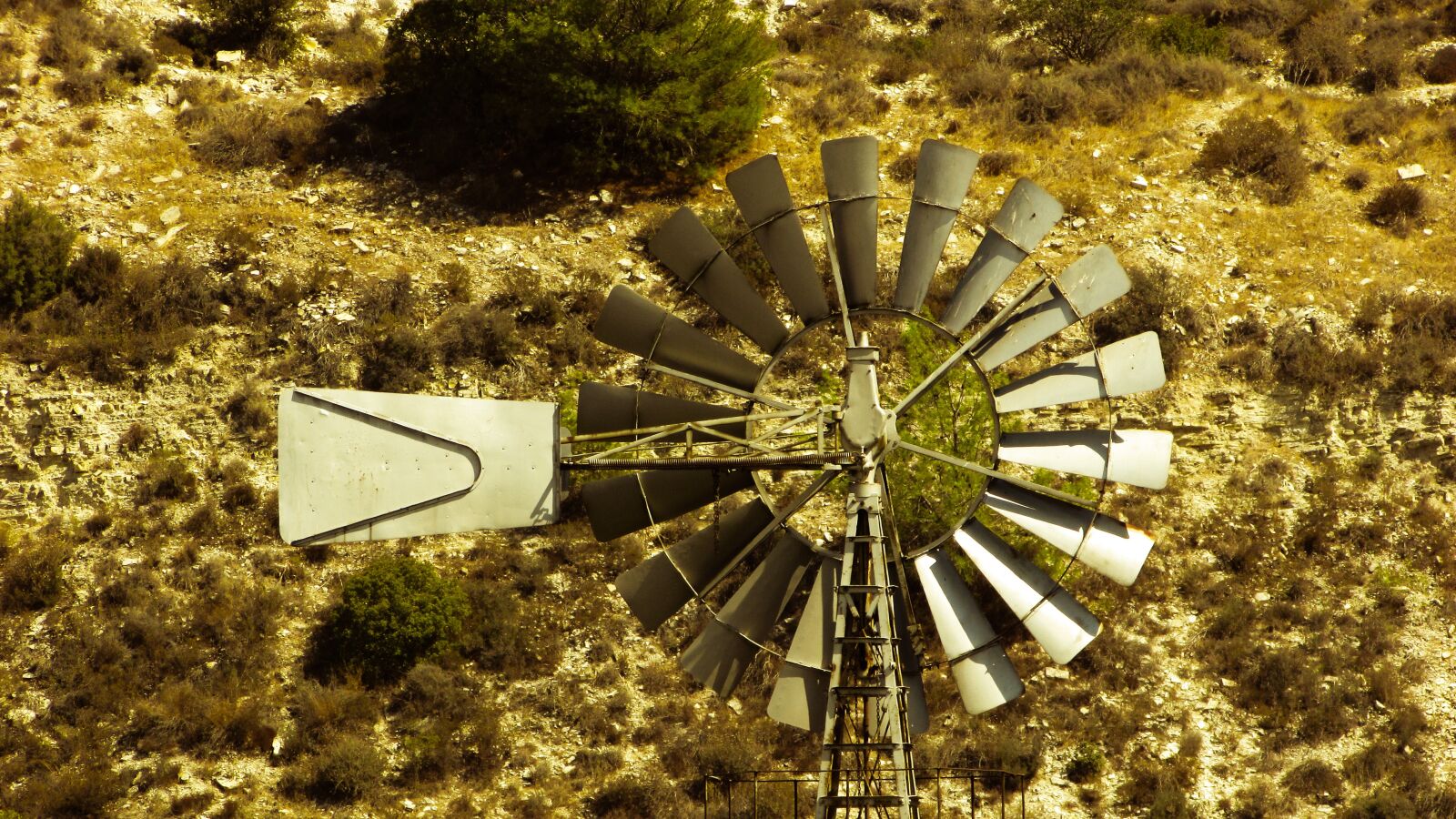 Canon PowerShot SX400 IS sample photo. Windmill, air, wind photography