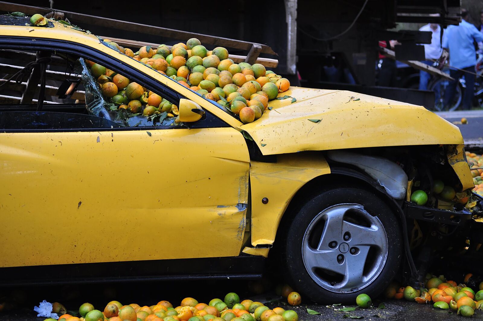 Nikon D90 sample photo. Crash, car, wreck photography