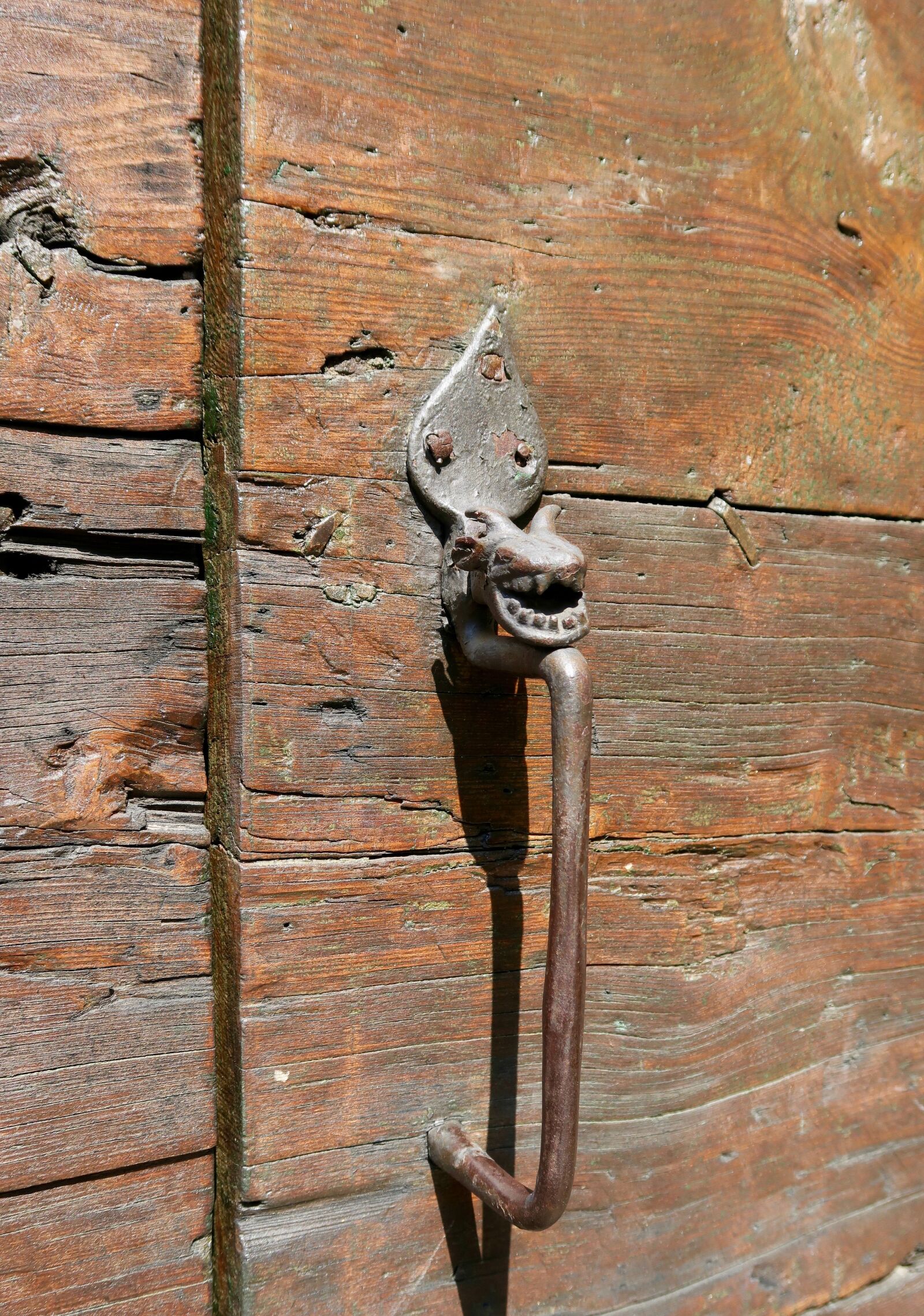 Canon PowerShot G7 X Mark II sample photo. Door handle, door, gate photography