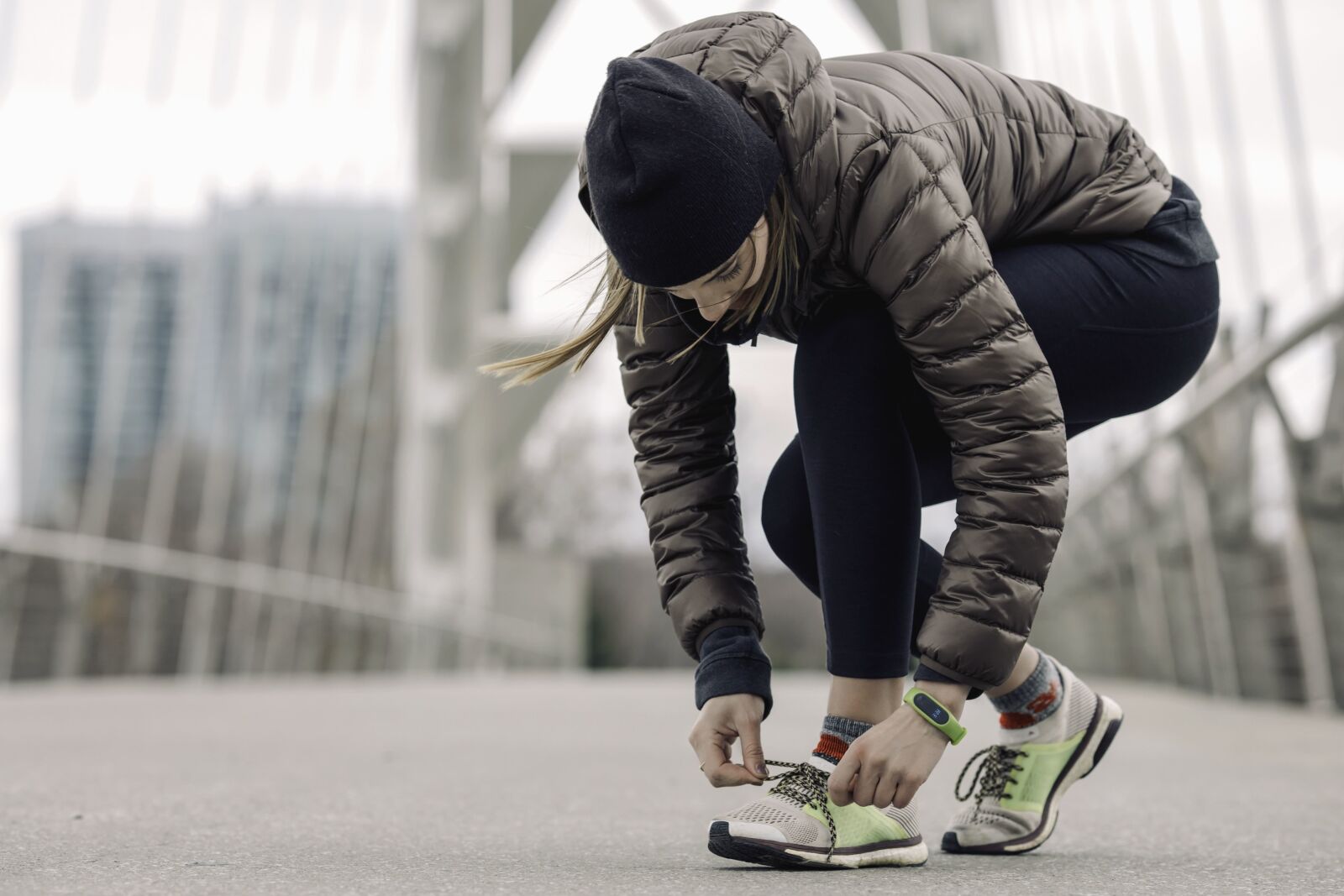 Canon EOS 5D Mark III sample photo. Shoes, hat, jacket, girl photography