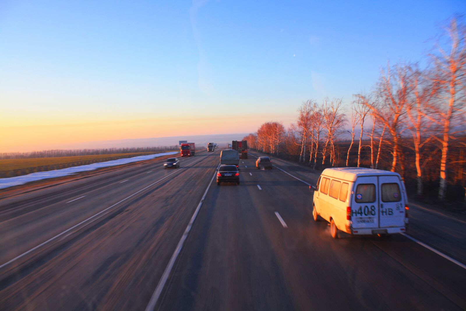 Canon EOS 450D (EOS Rebel XSi / EOS Kiss X2) sample photo. Morning, road, sunrise photography