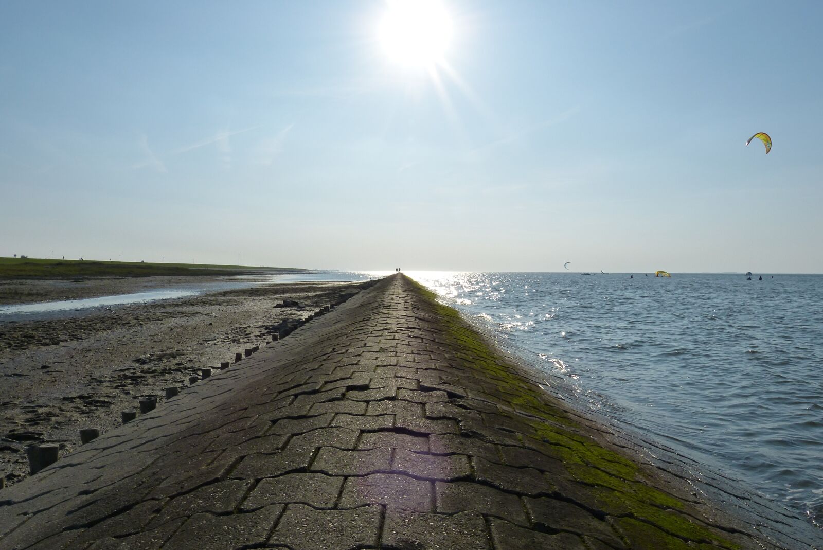Panasonic Lumix DMC-FZ150 sample photo. Baltic sea, dike, sea photography