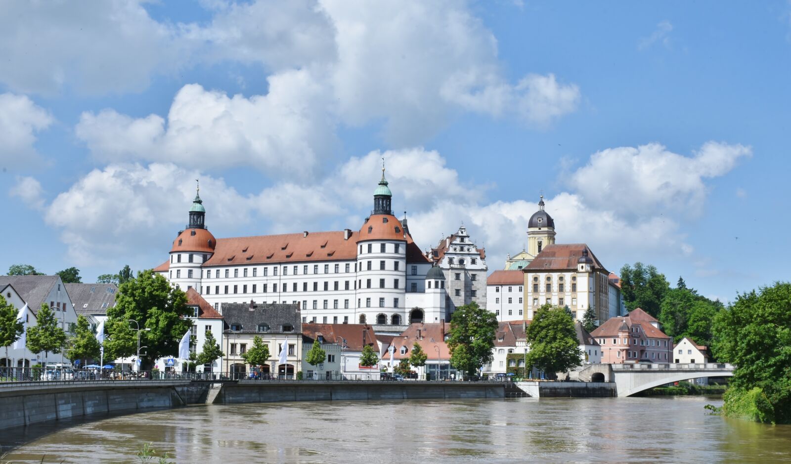 Nikon D7200 sample photo. Castle, neuburg on the photography