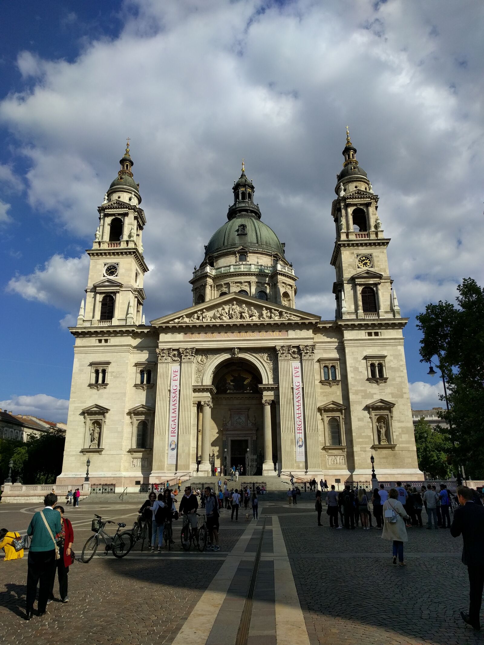 LG Nexus 5X sample photo. Cathedral, budapest, ancient times photography