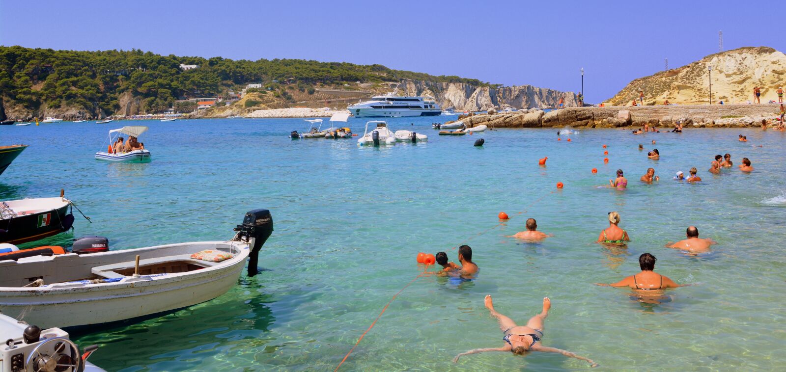 Nikon D7100 sample photo. Bathers, water, transparent photography