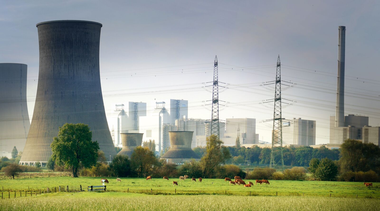 Panasonic Lumix DMC-GX7 sample photo. Pollution, industry, mill photography