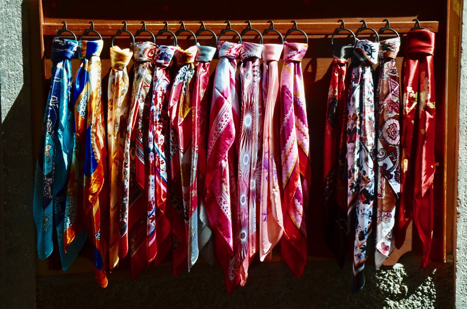 Nikon D5100 sample photo. Silk, scarf, silk scarf photography