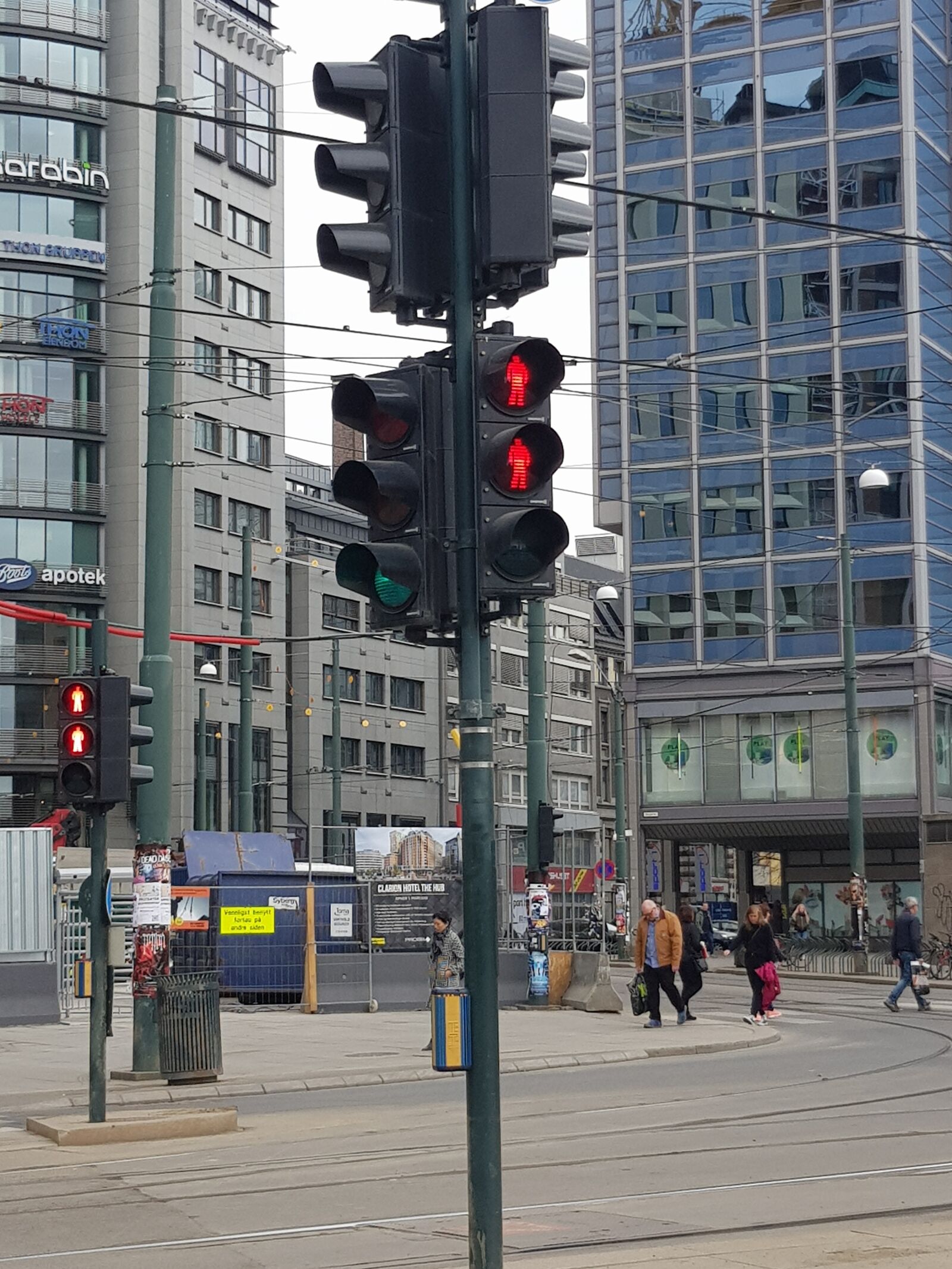 Samsung Galaxy S8 sample photo. City, street, road photography