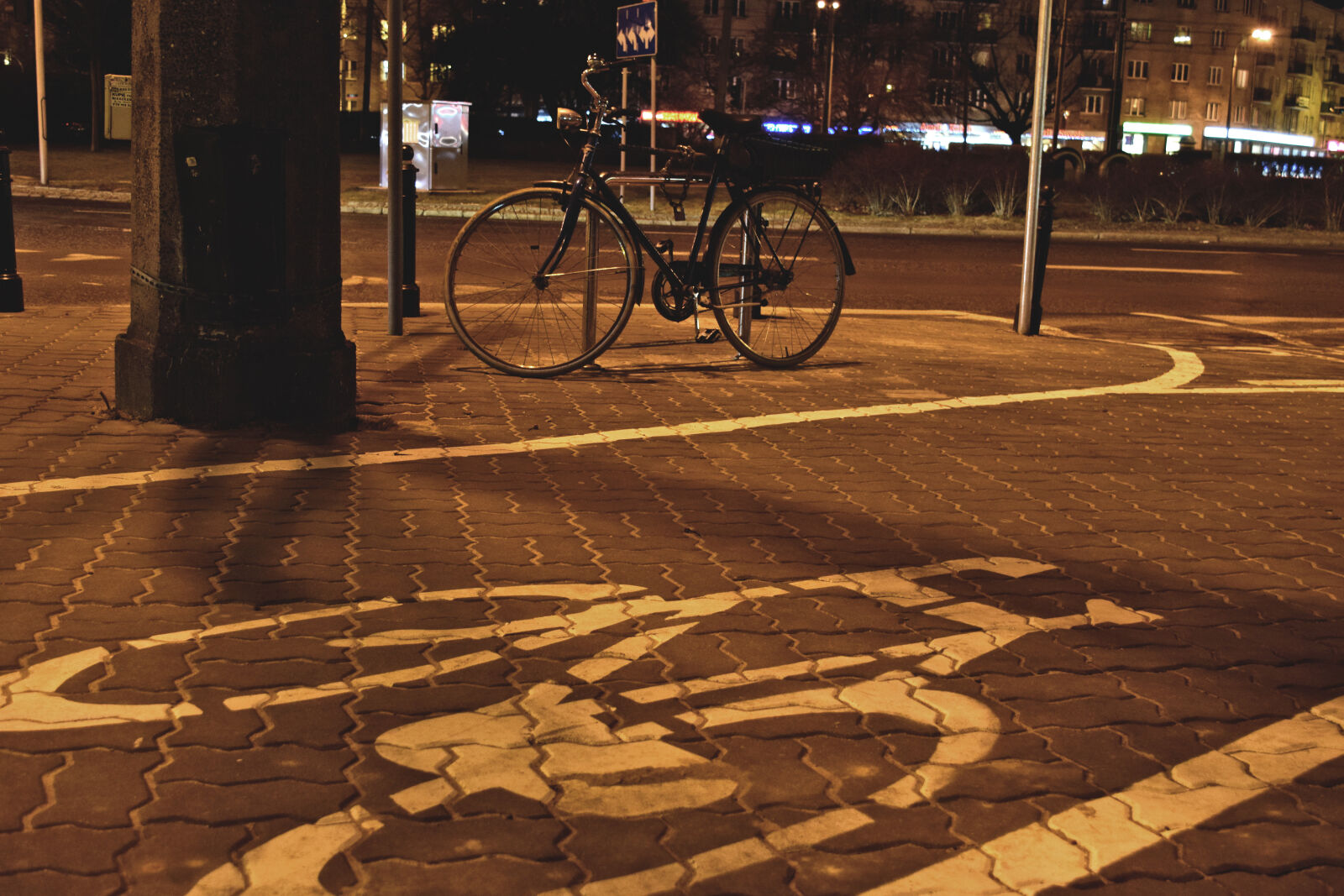 Nikon D3300 sample photo. Bicycle, bicycle, path, night photography