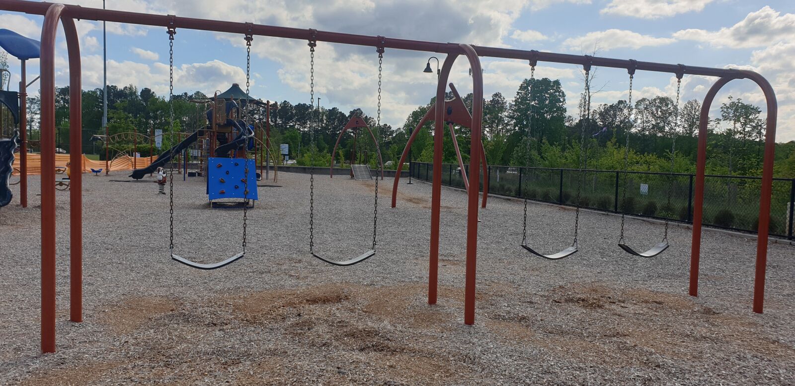 Samsung Galaxy Note9 sample photo. Corona, playground, closed photography